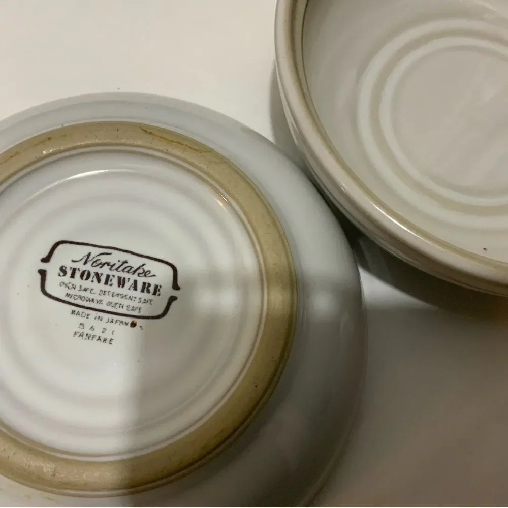 Noritake Fanfare 5621  Ivory Stoneware soup Bowls set of 2 A11